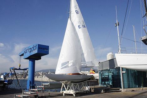 Varador 2000 restaura el velero Fortuna, el primer barco del Rey de España